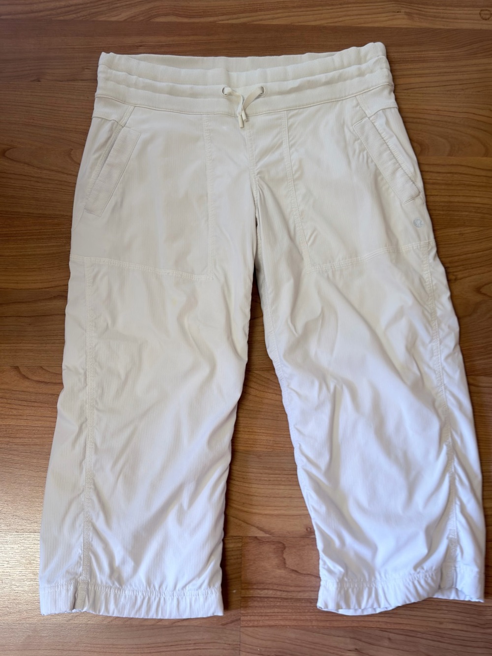 Lululemon lined capris size 6